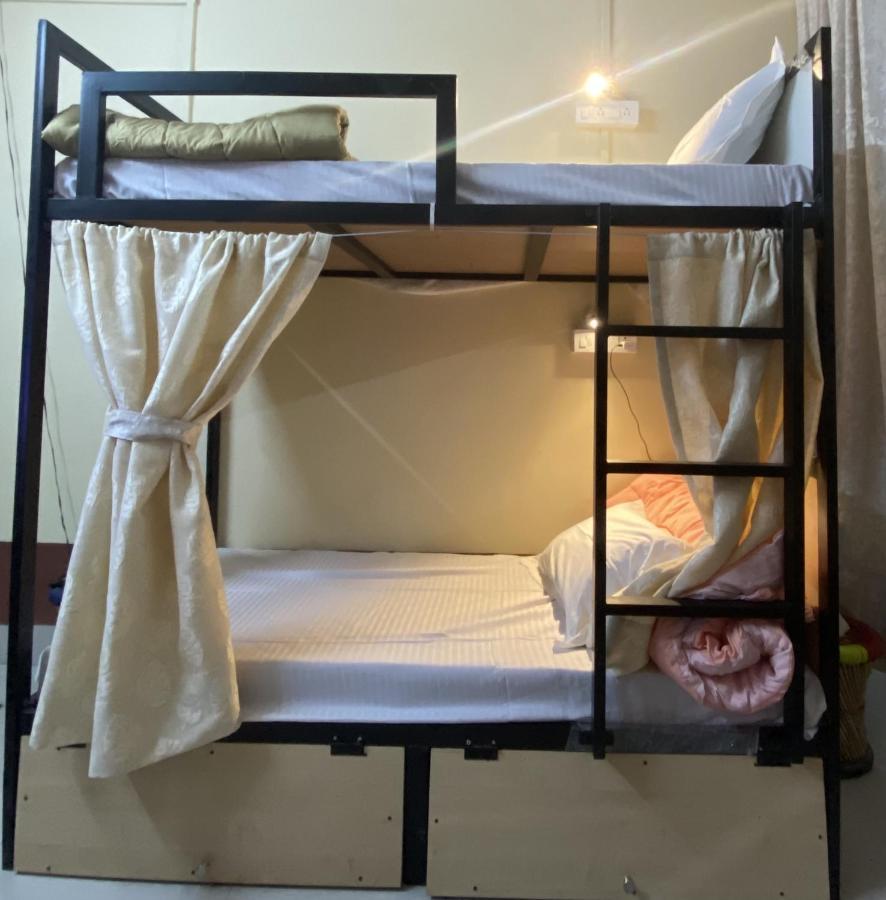 Jawai Bagpackers Hostel Sheoganj Buitenkant foto